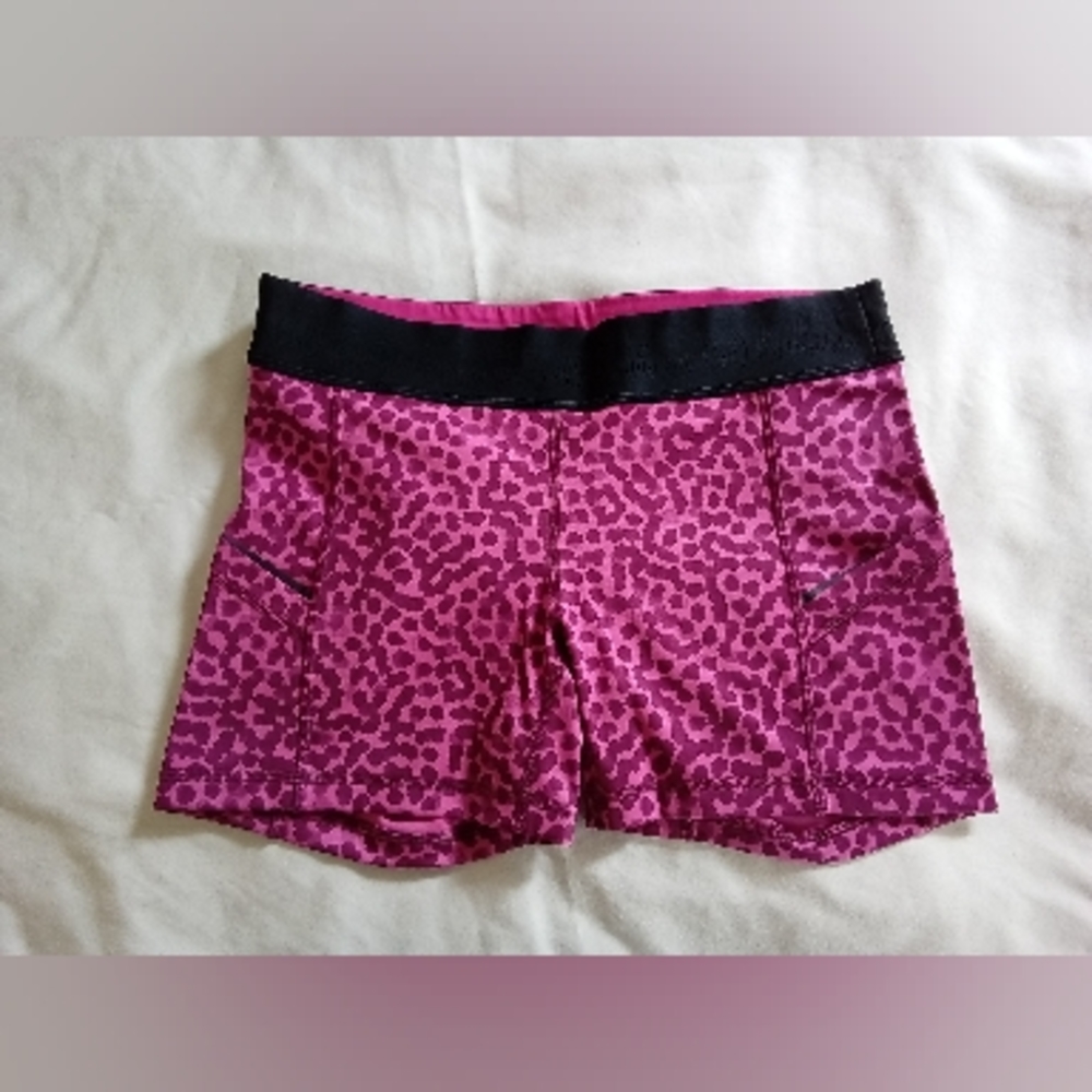 Pink Lululemon 8 tights